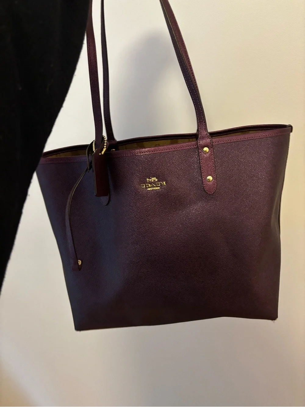 Coach City Tote Bag in Brown with Purple Trim (reversible! pouch included!) - Picture 5 of 10